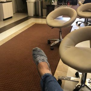 Meet your Posher, Iris